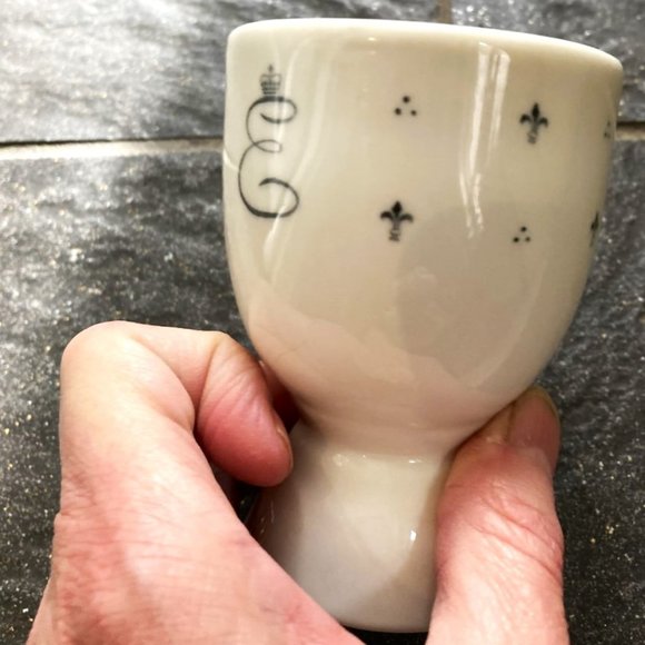 Rare midcentury eggcups from Montreal's Queen Elizabeth Hotel - set of 3 - Picture 2 of 5